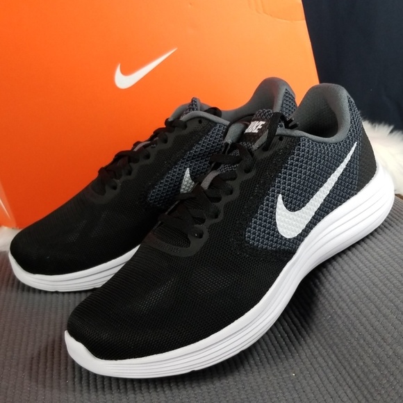 Nike Other - Nike Revolution 3 Wide (4E)